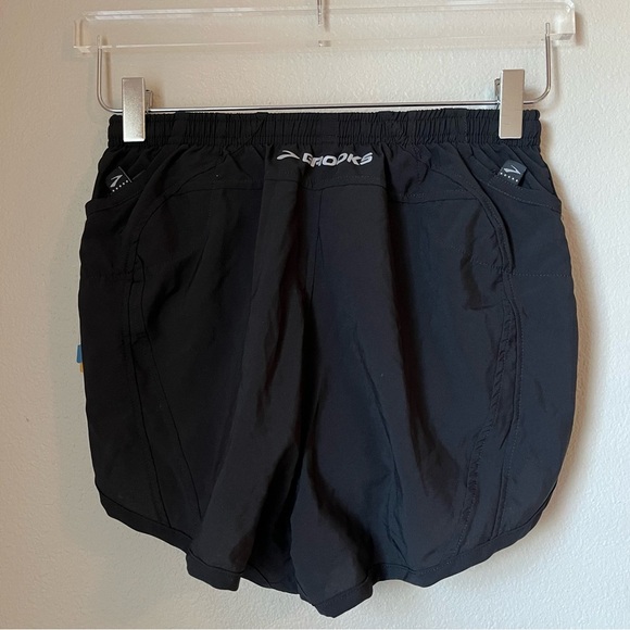 Brooks Infiniti Short II Black/White Size Small New with Tags - Picture 5 of 5